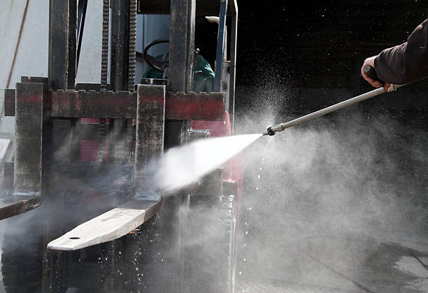 Best Pressure Washing Driveway  in Itasca, IL